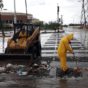 Basura tapa más de 100 alcantarillas de Hermosillo y provoca inundaciones