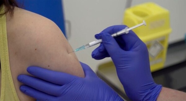 Moderna anuncia vacuna con 100% de efectividad en casos graves