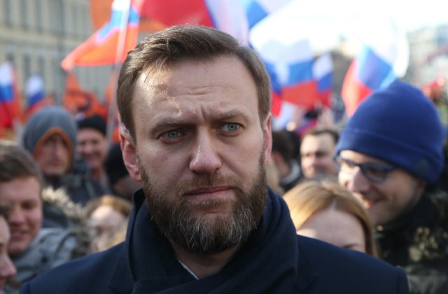 Alexéi Navalni, opositor ruso, es ingresado a hospital por presunto envenenamiento