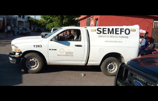 Ejecutan a hombre mientras tripulaba en un auto en Ciudad Obregón