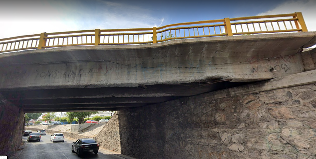 Clausuran puente desnivel del Luis Encinas por daños en infraestructura