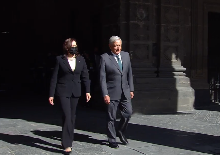 Kamala Harris se reúne con Andrés Manuel López Obrador en el Palacio Nacional